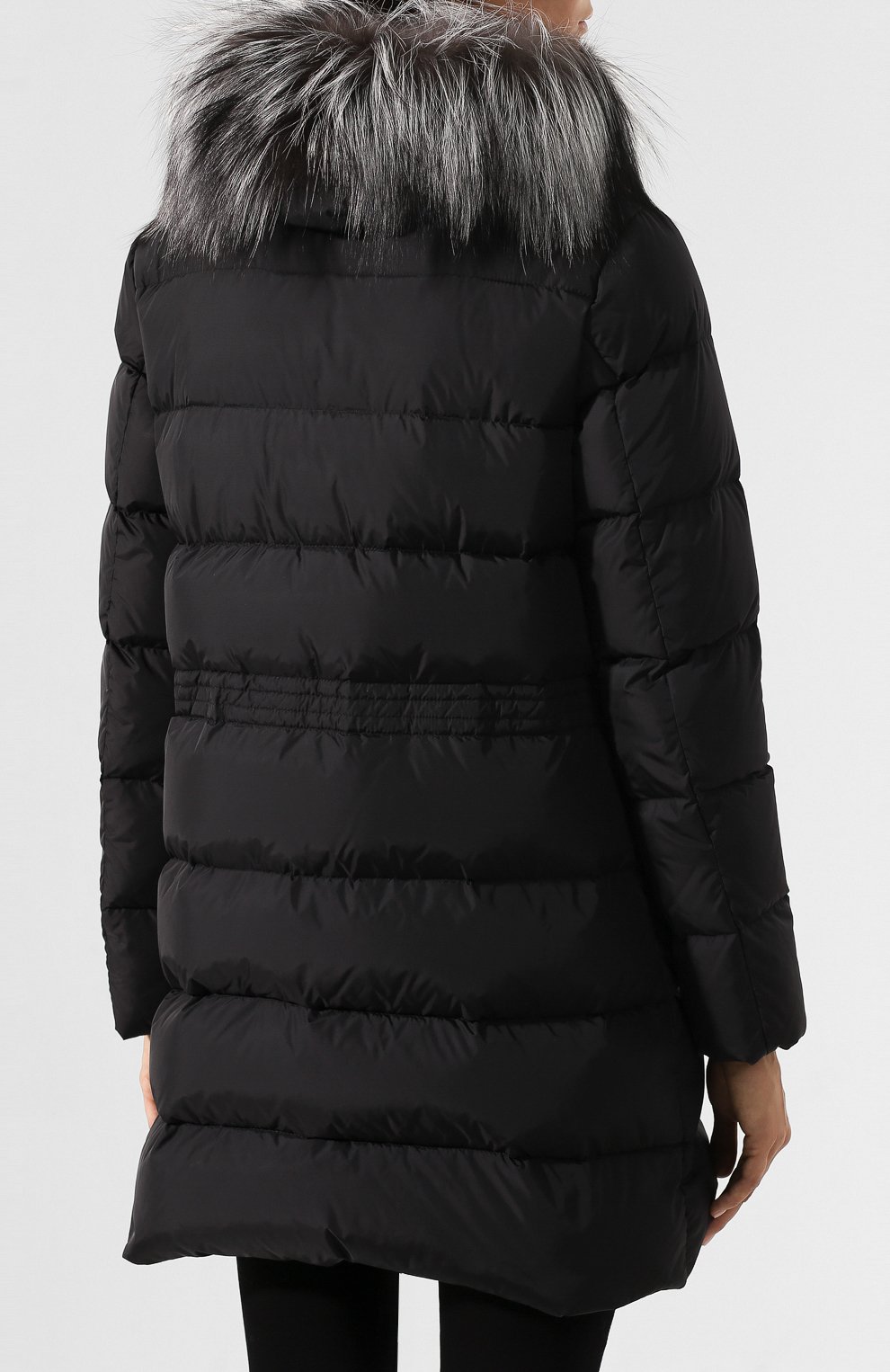 Пуховик moncler aphroti MONCLER черного цвета по цене 242500 руб., арт. E2-093-49338-25-C0059, фото 4 Пуховик moncler aphroti MONCLER, арт. E2-093-49338-25-C0059, фото 4