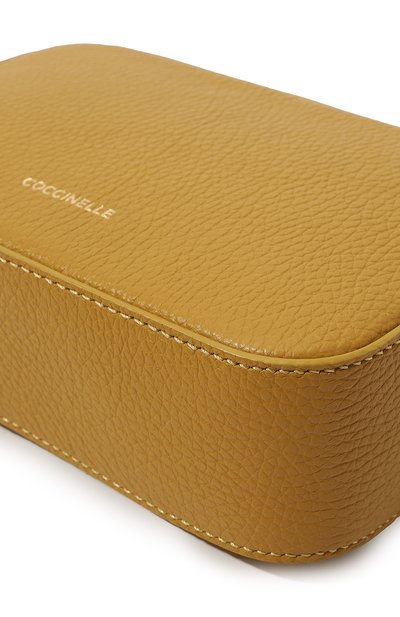 Сумка tebe COCCINELLE горчичного цвета по цене 20800 руб., арт. E5 MN5 55 I1 01, фото 3 Сумка tebe COCCINELLE, арт. E5 MN5 55 I1 01, фото 3