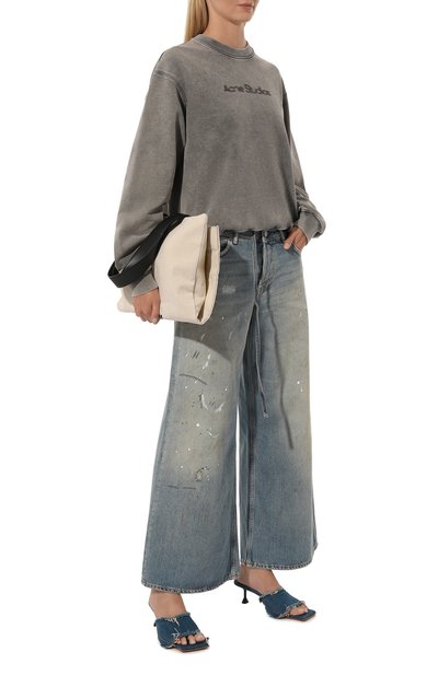 Джинсы ACNE STUDIOS голубого цвета по цене 59950 руб., арт. ACNE STUDI0S 2004 TRAFALGAR, фото 2 Джинсы ACNE STUDIOS, арт. ACNE STUDI0S 2004 TRAFALGAR, фото 2