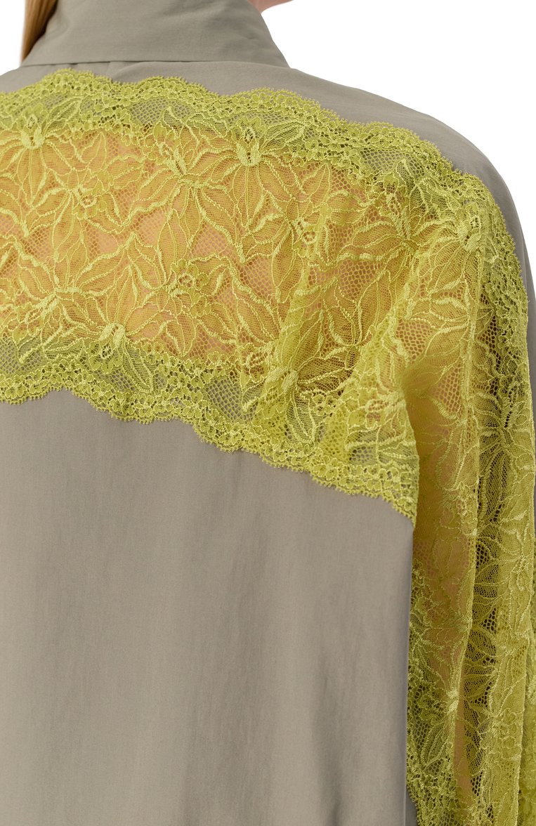 Женская хлопковая рубашка DRIES VAN NOTEN хаки цвета, арт. 251-010753-1374 | Фото 5 (Материал внешний: Хлопок; Принт: Без принта; Рукава: Длинные; Стили: Кэжуэл; Длина (для топов): Удлиненные; Женское Кросс-КТ: Рубашка-одежда; Автоматизация состава: Проставлено; Автоматизация ТО: Проставлено)