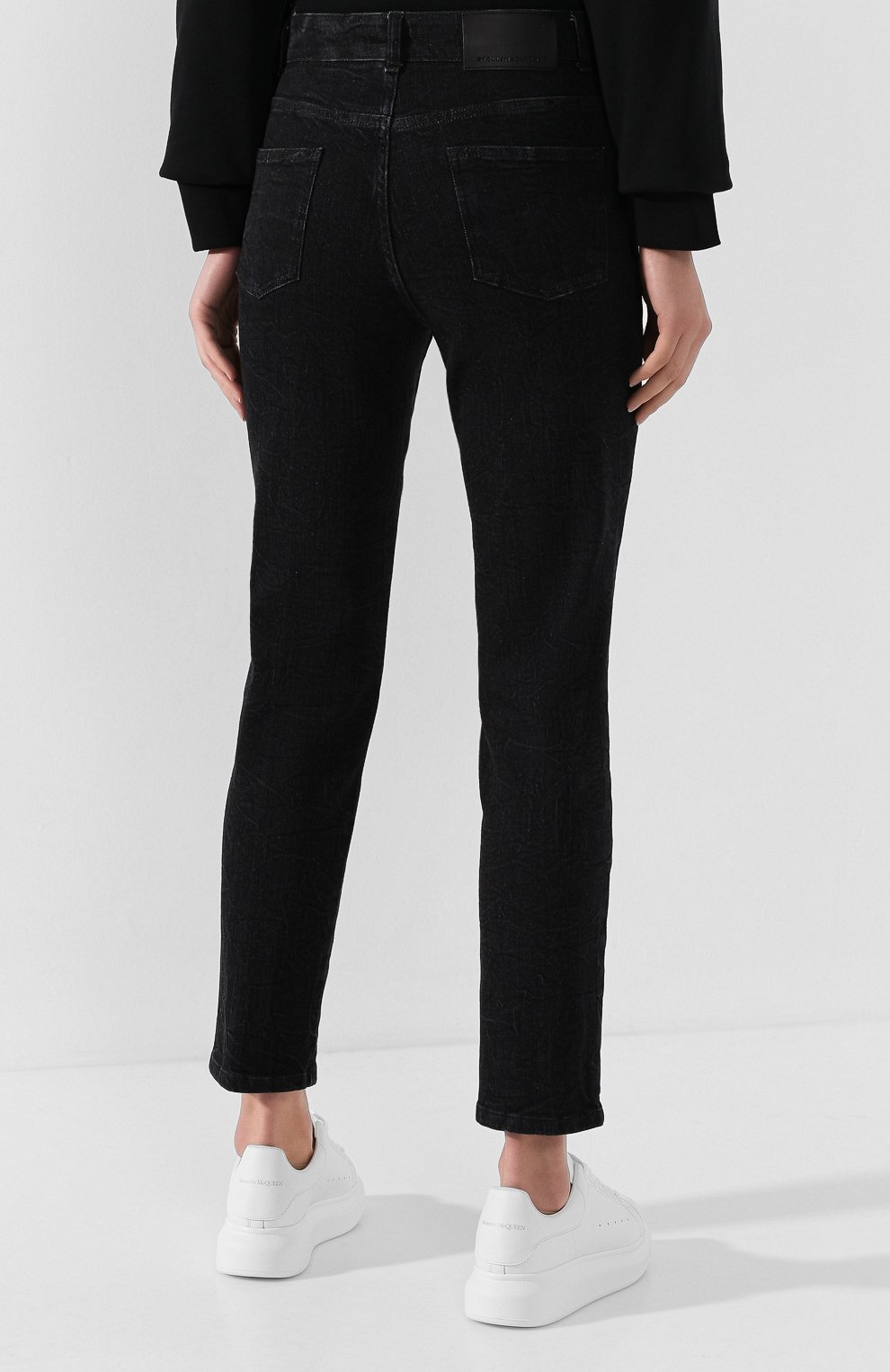 Джинсы STELLA MCCARTNEY черного цвета по цене 35450 руб., арт. 583792/SNH29, фото 4 Джинсы STELLA MCCARTNEY, арт. 583792/SNH29, фото 4