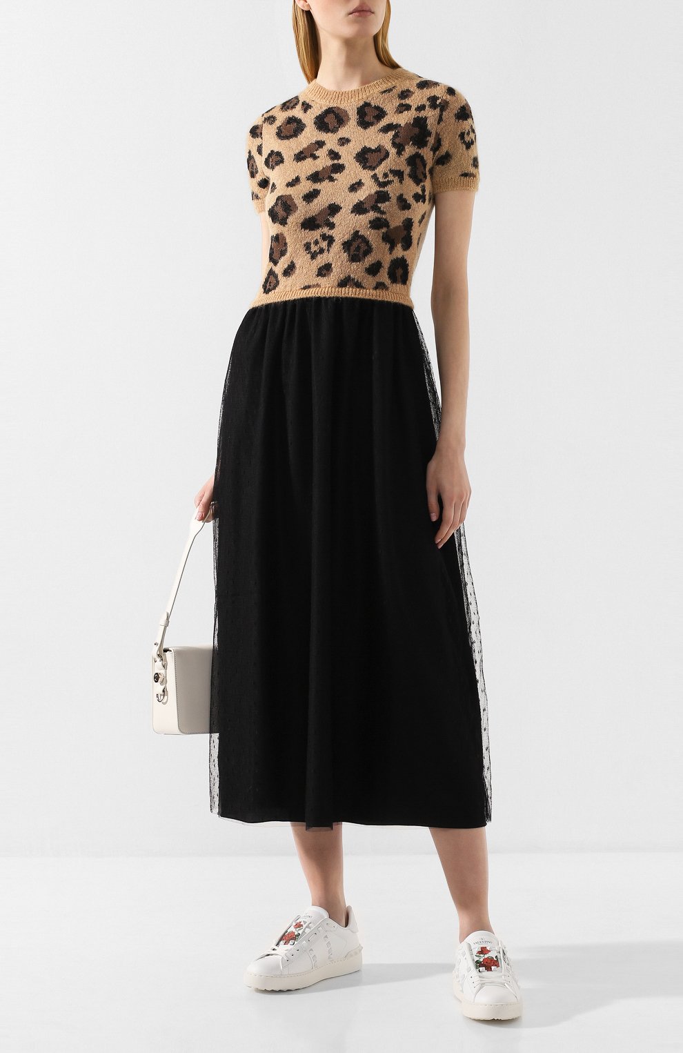 Платье-миди REDVALENTINO бежевого цвета по цене 79700 руб., арт. SR0KDA98/4LS, фото 2 Платье-миди REDVALENTINO, арт. SR0KDA98/4LS, фото 2