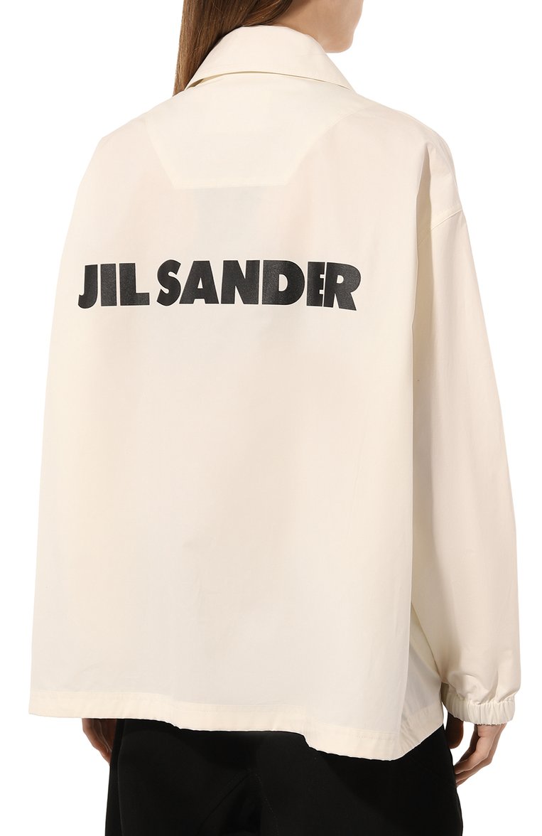 Женская хлопковая куртка JIL SANDER кремового цвета, арт. J04AM0001-J45063 | Фото 4 (Материал внешний: Хлопок; Рукава: Длинные; Длина (верхняя одежда): Короткие; Кросс-КТ: Легкие, Куртка; Стили: Кэжуэл)