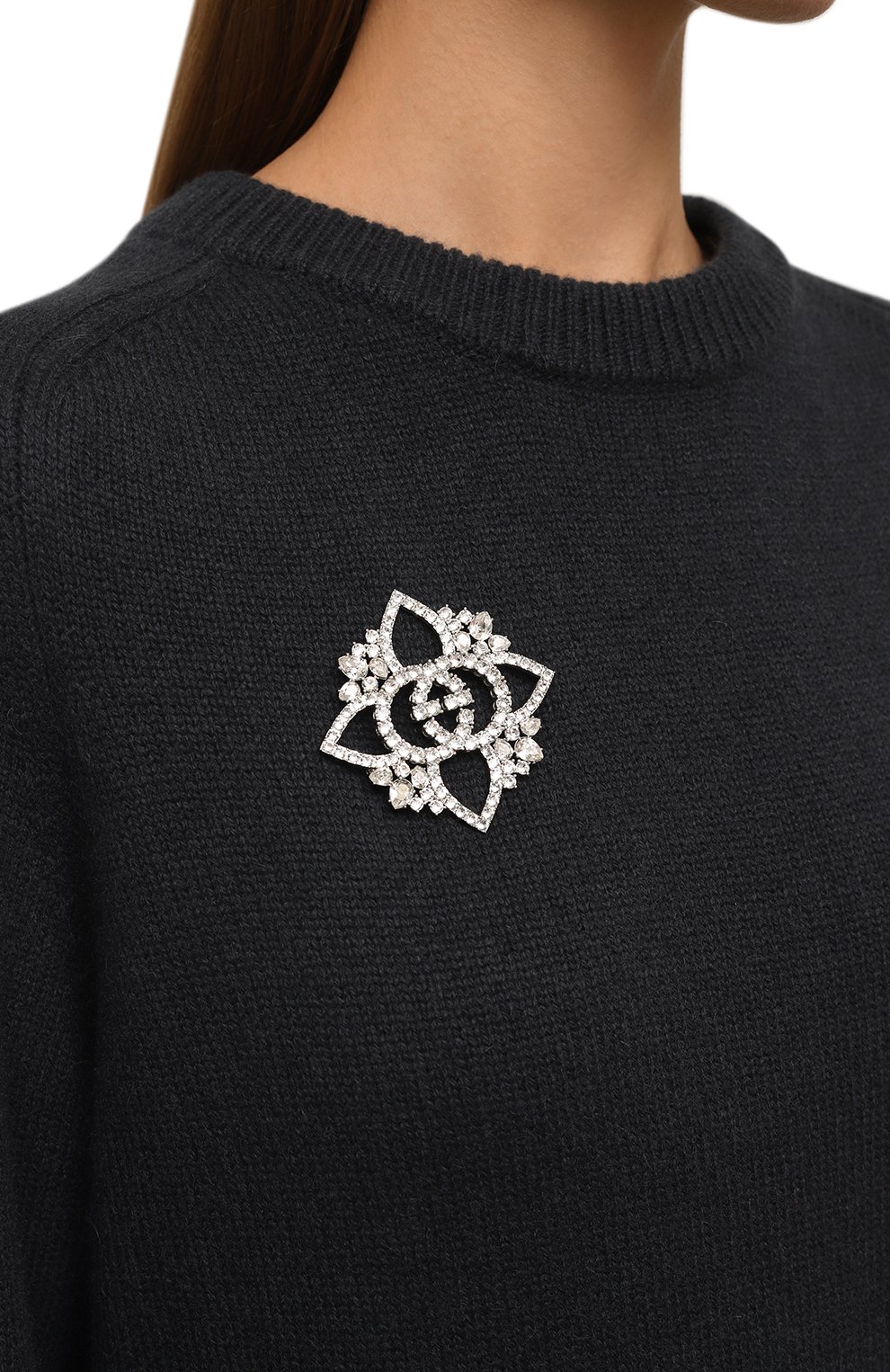 Брошь GUCCI серебряного цвета по цене 108000 руб., арт. 529052 J1D50, фото 2 Брошь GUCCI, арт. 529052 J1D50, фото 2