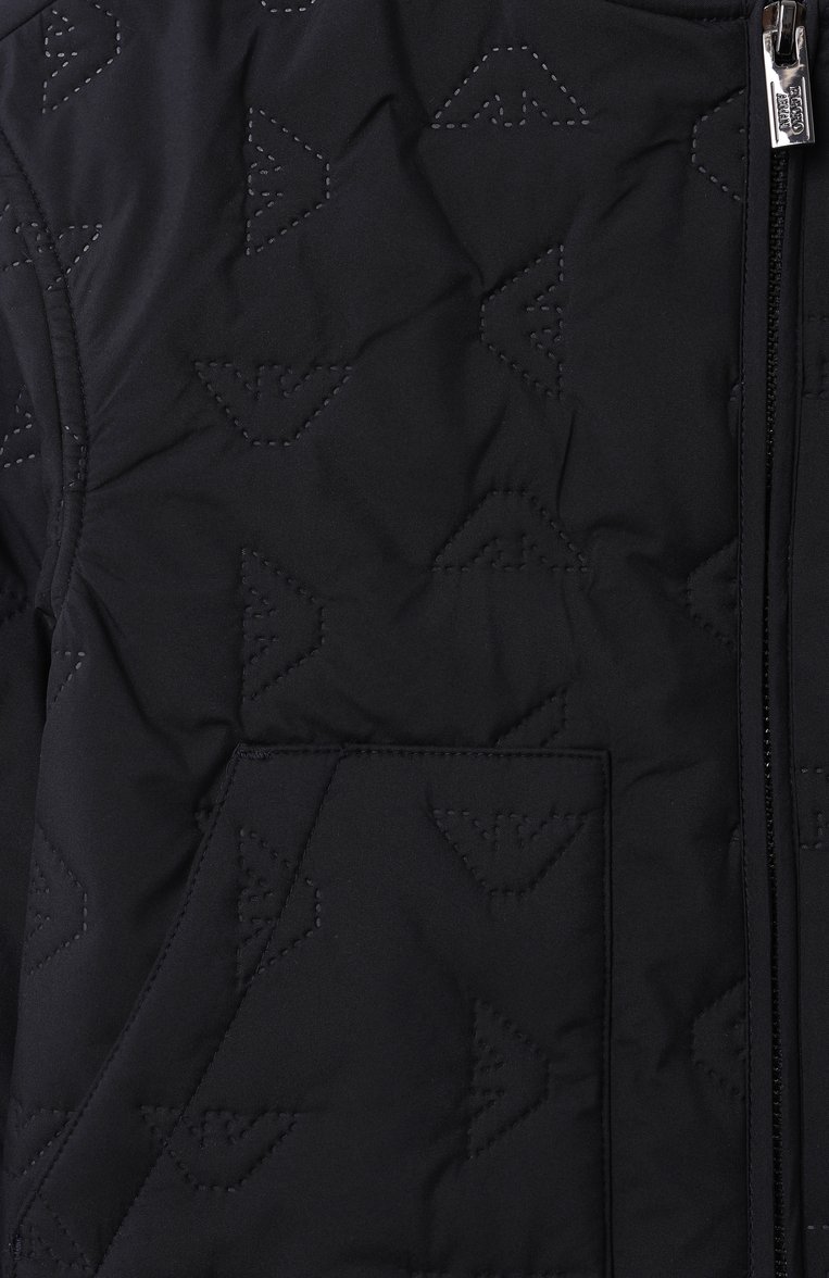 Детского утепленный бомбер EMPORIO ARMANI темно-синего цвета, арт. EB000196/AF13081 | Фото 3 (Материал подклада: Синтетический материал; Материал сплава: Проставлено; Рукава: Длинные; Драгоценные камни: Проставлено; Кросс-КТ: Демисезон, бомбер; Материал внешний: Синтетический материал; Ростовка одежда: 6 лет | 116 см, 16 лет | 164 см, 10 - 11 лет | 140 - 146см, 4 года | 104 см, 13 - 15 лет | 158 см, 8 лет | 128 см)