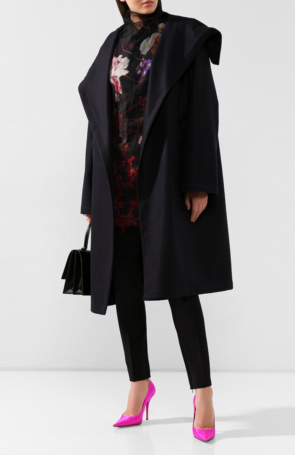 Шерстяное пальто DRIES VAN NOTEN темно-синего цвета по цене 85950 руб., арт. 192-10243-8211, фото 2 Шерстяное пальто DRIES VAN NOTEN, арт. 192-10243-8211, фото 2