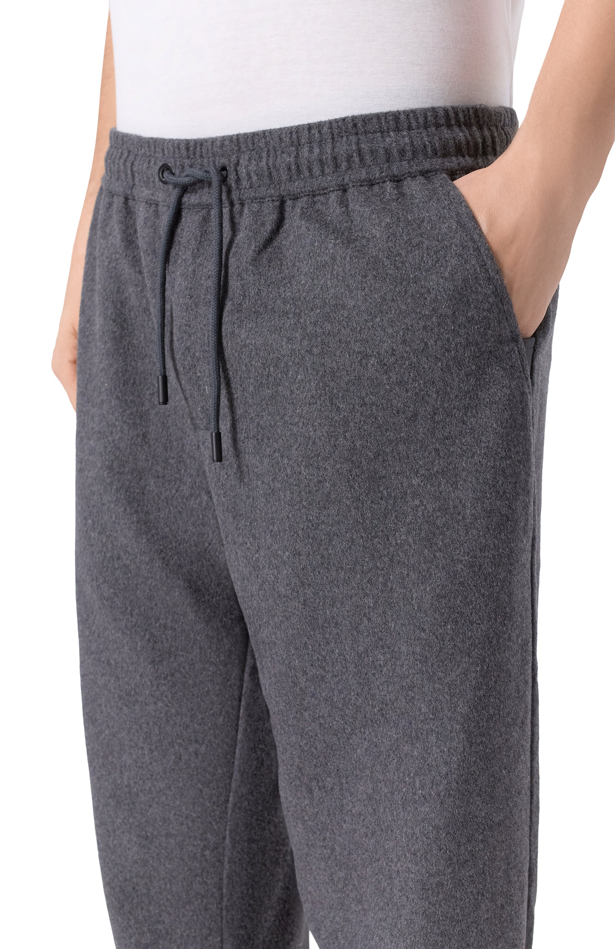 Брюки DIRK BIKKEMBERGS темно-серого цвета по цене 23900 руб., арт. BMP1063, фото 5 Брюки DIRK BIKKEMBERGS, арт. BMP1063, фото 5