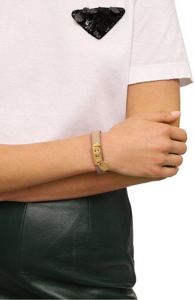 Кожаный браслет PRADA бежевого цвета по цене 35000 руб., арт. 1IB109-053-F0236, фото 2 Кожаный браслет PRADA, арт. 1IB109-053-F0236, фото 2