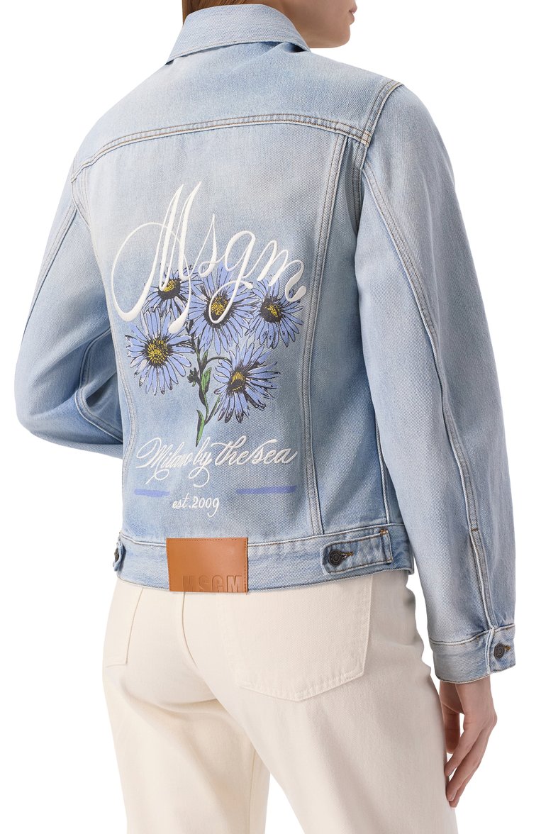 Женская джинсовая куртка MSGM светло-голубого цвета, арт. 3841MDH231L/257271 | Фото 4 (Материал внешний: Хлопок, Деним; Длина (верхняя одежда): Короткие; Рукава: Длинные; Стили: Кэжуэл; Кросс-КТ: Деним, Куртка, Легкие; Автоматизация состава: Проставлено; Автоматизация ТО: Проставлено)