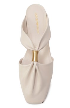 Женские кожаные сабо EMPORIO ARMANI кремового цвета, арт. X3R036/XF271 | Фото 6 (Каблук высота: Низкий; Материал внутренний: Натуральная кожа; Подошва: Плоская; Материал внешний: Натуральная кожа; Автоматизация состава: Проставлено; Автоматизация ТО: Проста�влено)