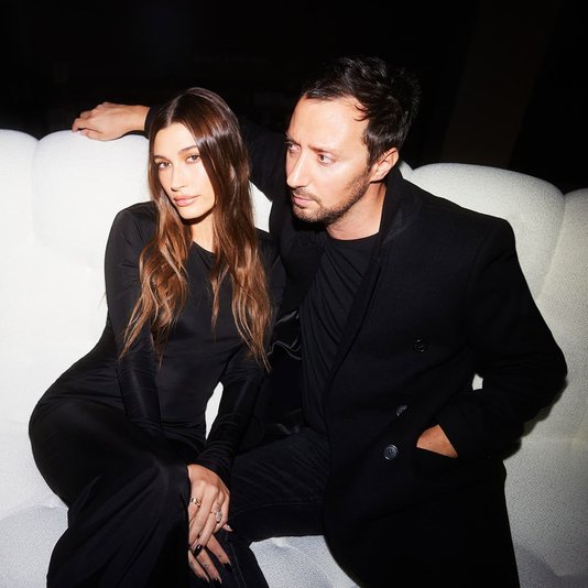 Как Энтони Ваккарелло добился для Saint Laurent грандиозного успеха