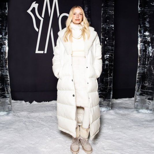 Одеваемся в мороз как звезды на вечеринке в Аспене