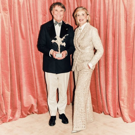 Звездные образы с модной премии The Fashion Awards 2025