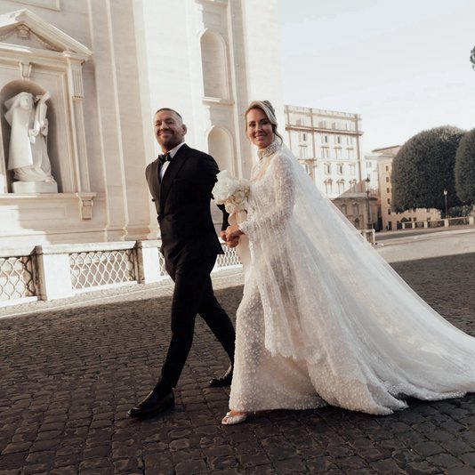 Конор МакГрегор женился в Ватикане