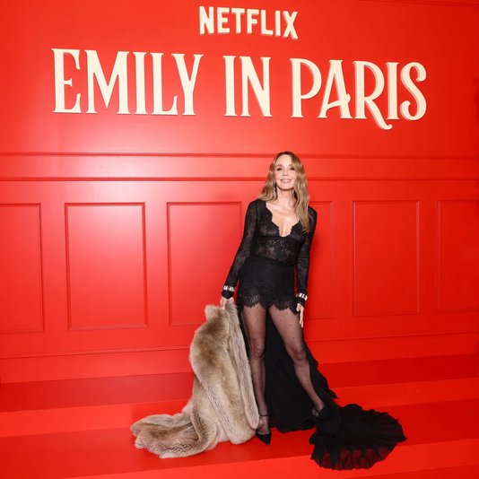 Сезон N°5: французский шик на красной дорожке «Эмили в Париже»