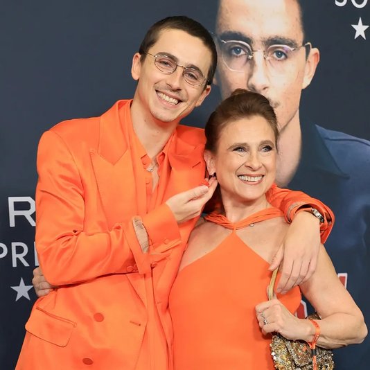 Оранжевый период Тимоти Шаламе