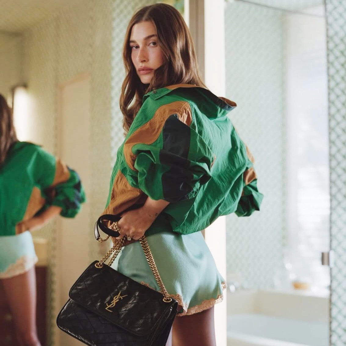 Хейли Бибер в новой съемке Saint Laurent