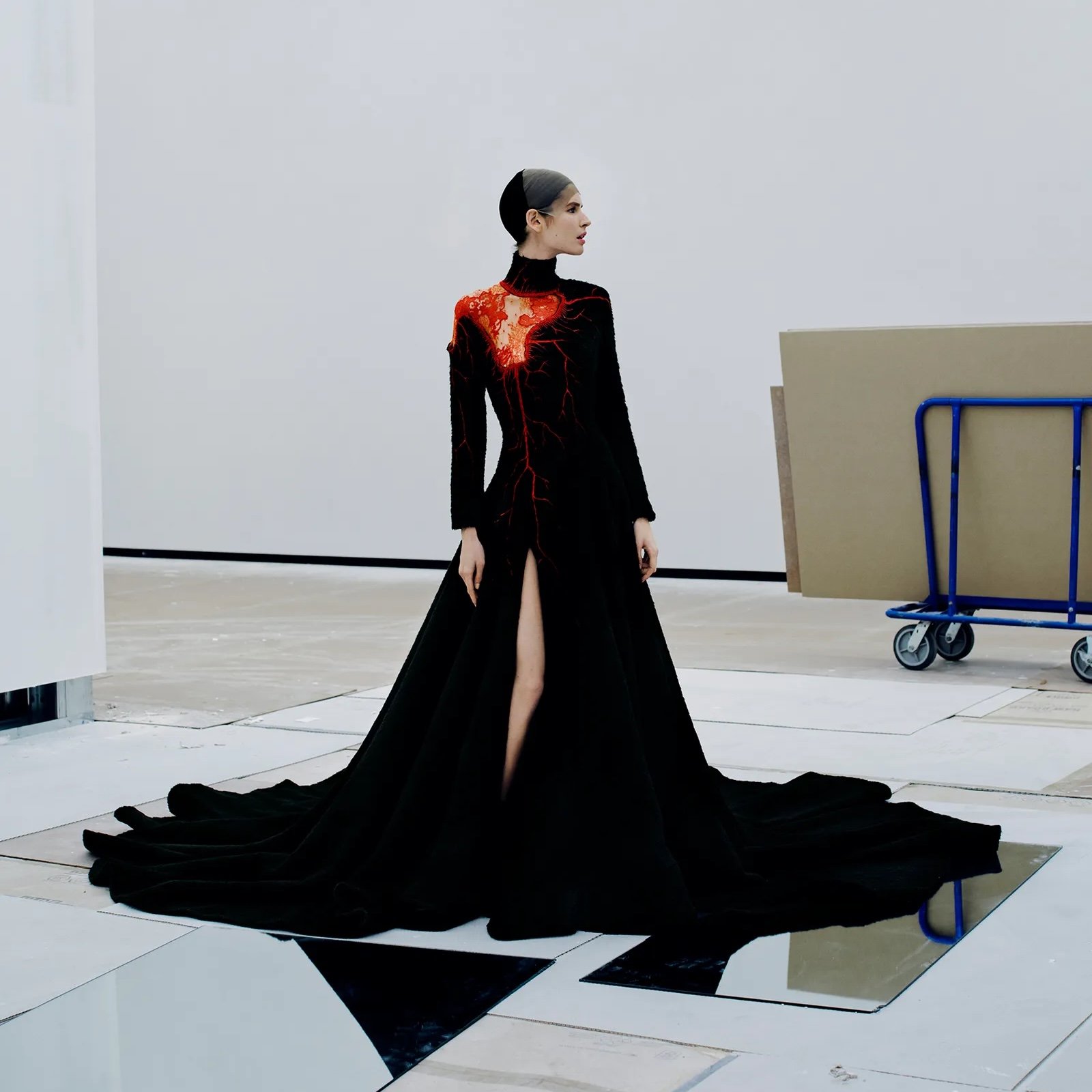 «Искусство костюма»: все, что нужно знать о предстоящей выставке в Met