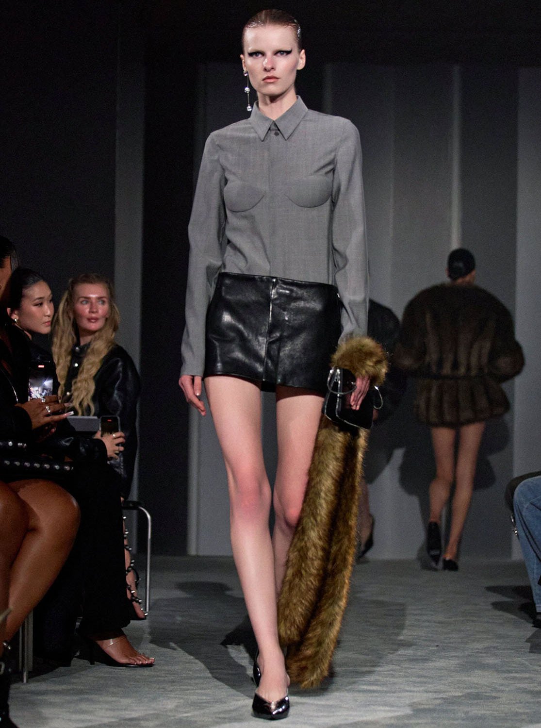 Alexander%20Wang%20%u0432%u0435%u0441%u043D%u0430-%u043B%u0435%u0442%u043E%202026