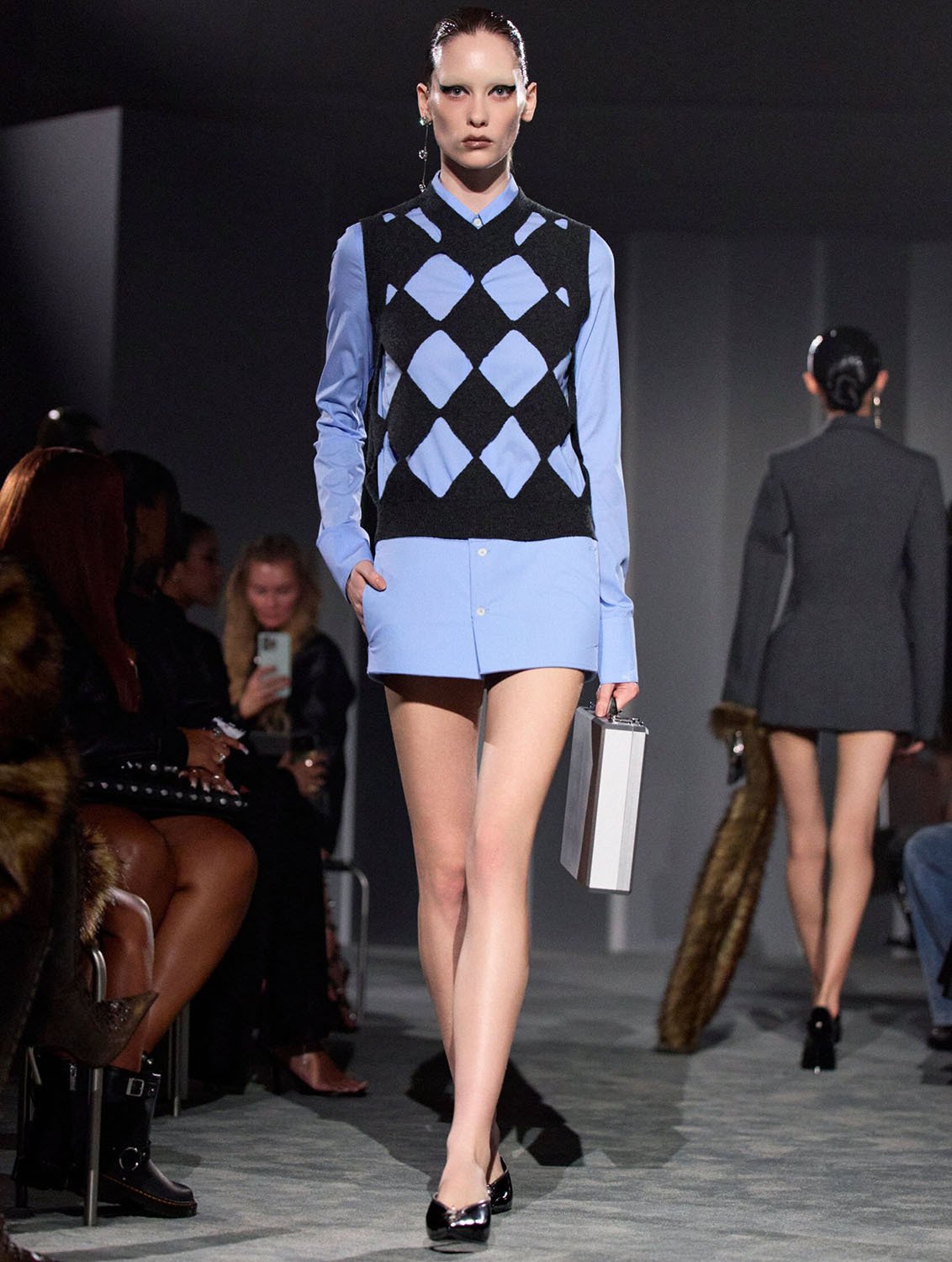 Alexander%20Wang%20%u0432%u0435%u0441%u043D%u0430-%u043B%u0435%u0442%u043E%202026