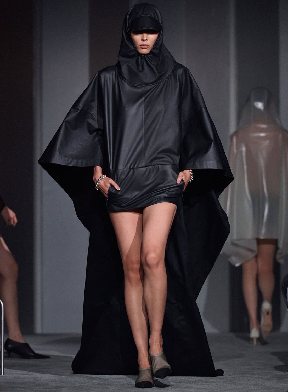 Alexander%20Wang%20%u0432%u0435%u0441%u043D%u0430-%u043B%u0435%u0442%u043E%202026